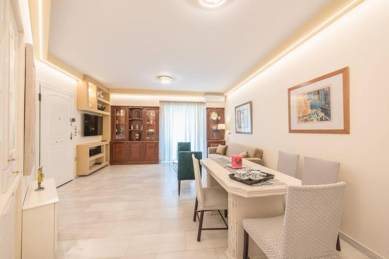 Central 3Br Apartment Next To Panormou Metro! Athens Ngoại thất bức ảnh