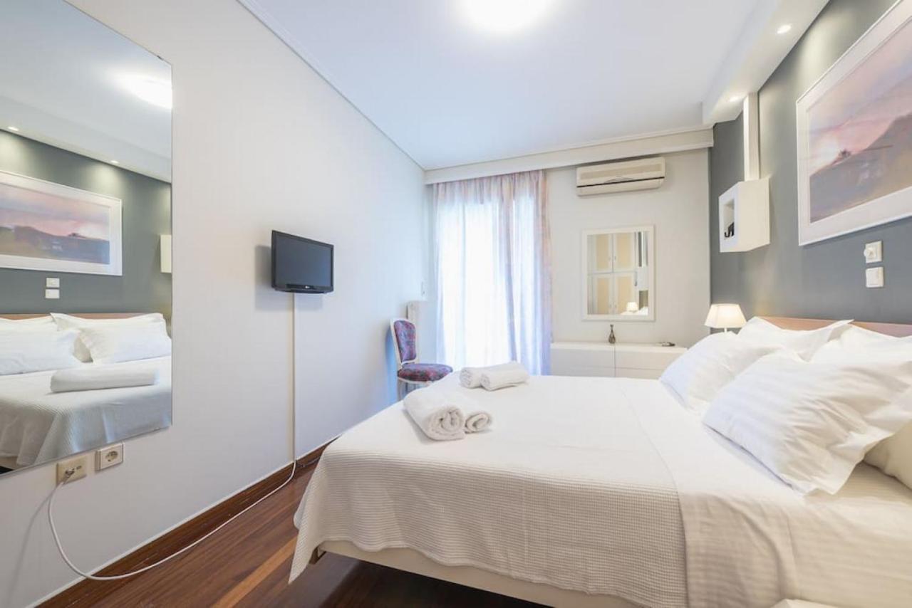 Central 3Br Apartment Next To Panormou Metro! Athens Ngoại thất bức ảnh